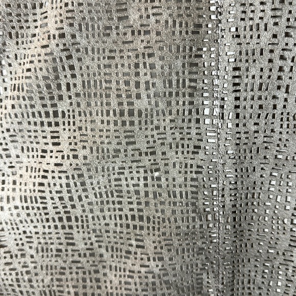 ecru long sleeve textured top size large 🦋 - Picture 4 of 11